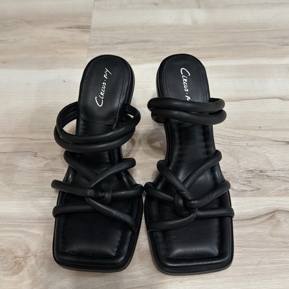 CIRCUS NY BY SAM EDELMAN Savanna Strappy Sandals - Picture 3 of 8